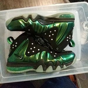 Barkley foam posites